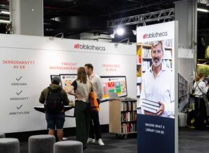 Goeteborg Bogmesse 2024 arrangementsdelegerede og besogende 11 | Älykkäät palautushyllyt