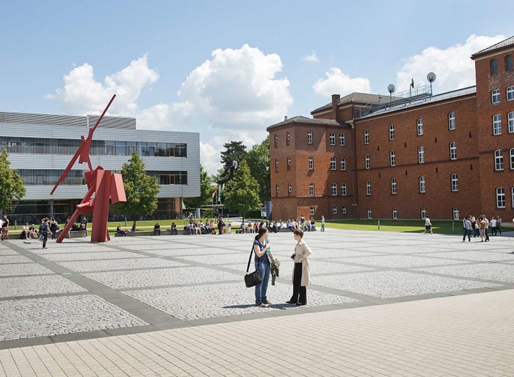 Bibliothek der Hochschule Ansbach auf dem Campus