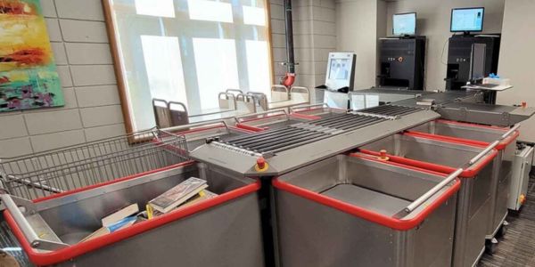 RFID-enabled selfCheck™ system at Park Ridge Public Library, US, where 97% of transactions are now self-service.